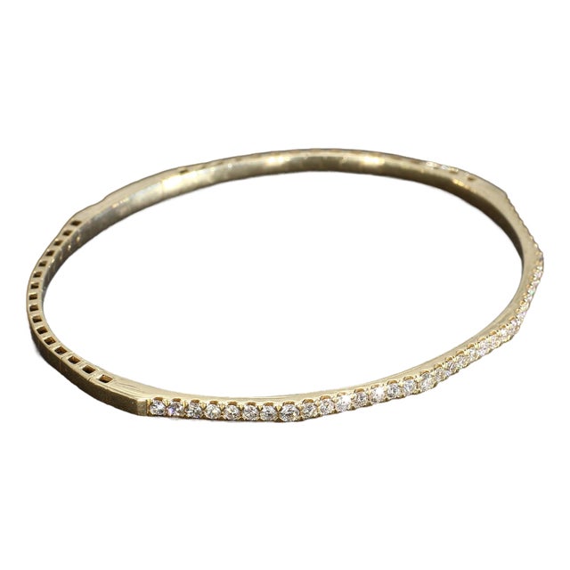14k Yellow Gold Bracelet With Round White Diamonds For Sale