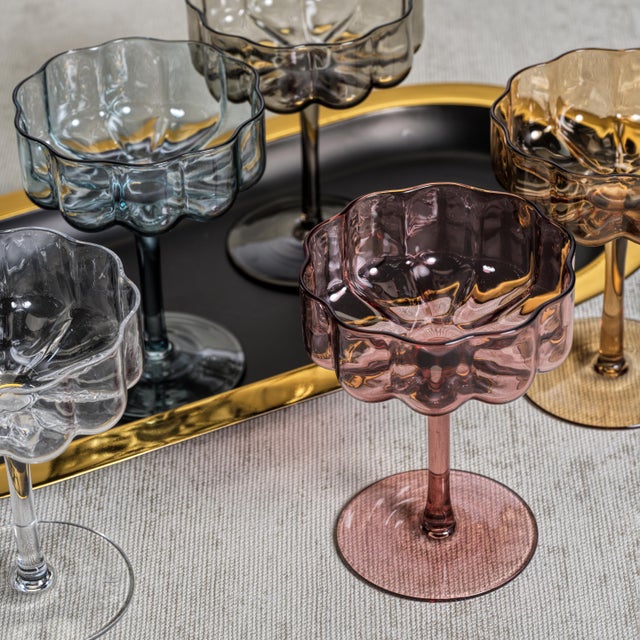 Contemporary Reinhard 4-Piece Set Handblown Coupe Glasses, Clear For Sale - Image 3 of 4