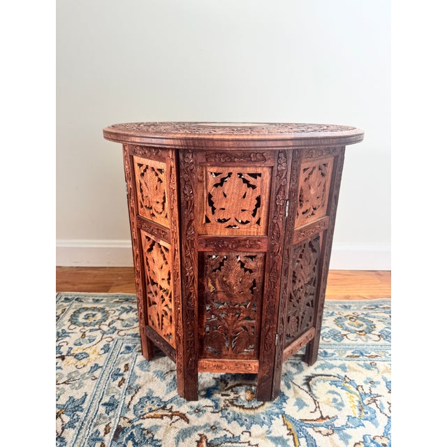 Wood Late 20th Century Anglo Indian Sheesham Carved Wood Side Table With Inlay For Sale - Image 7 of 12