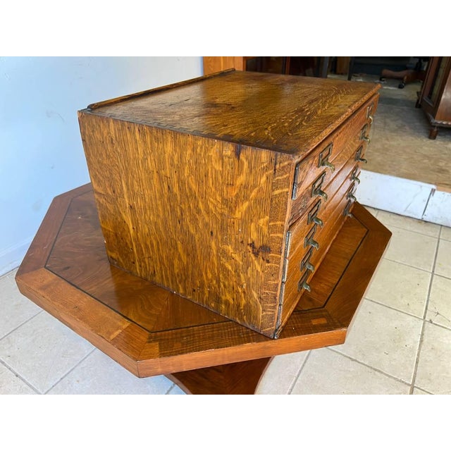 Early 20th Century Antique Oak 6 Drawers Plan Chest. By Macey. For Sale - Image 16 of 17