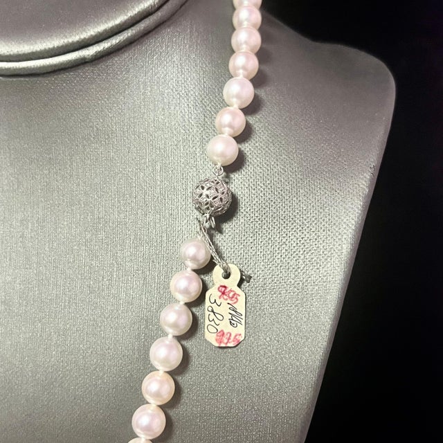Akoya Pearl Diamond Necklace 21.5" 18k W Gold 8.5 mm Certified For Sale - Image 4 of 9
