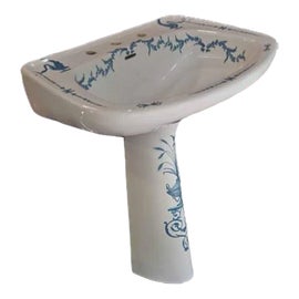 Example of Pedestal Sinks