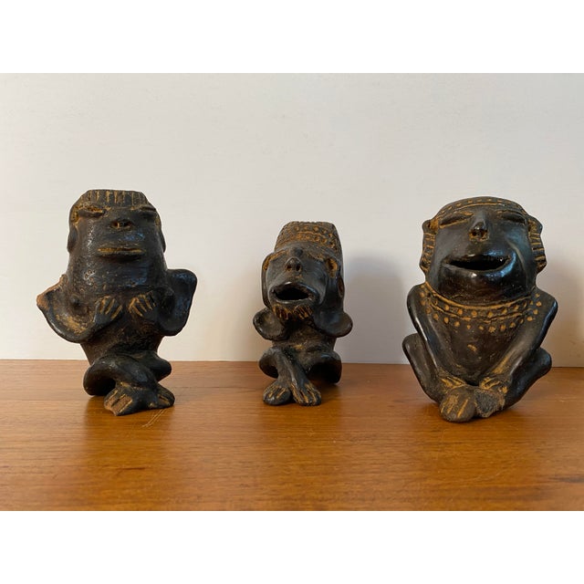 3 Brutalist Clay Figures South American Mexican Pre Columbian Style Black Ware Musical Vintage / Antique For Sale - Image 17 of 17