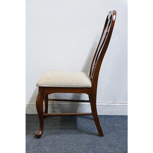 Wood Bassett Furniture Solid Cherry Traditional Queen Anne Style Dining Side Chair 4270-595 For Sale - Image 7 of 11