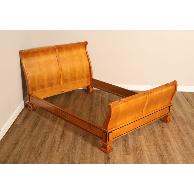 High Quality American Made Thomasville Grand Classics Queen Bed with Rolled Head and Foot Boards. The Bed Features French...