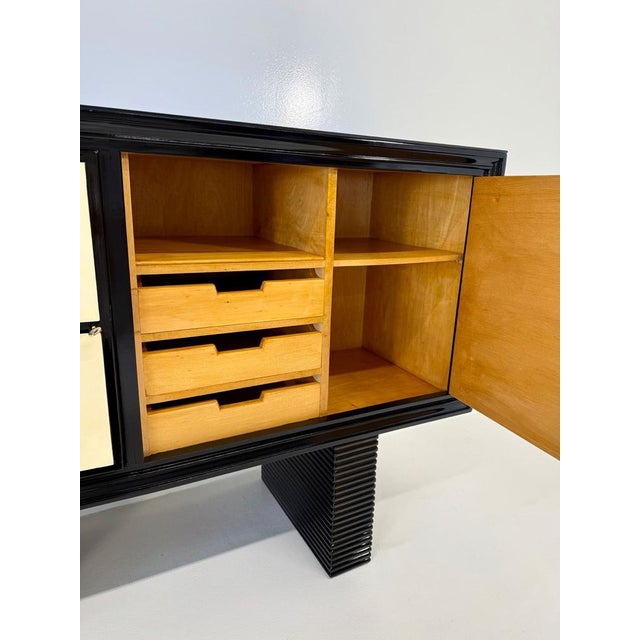 Italian Art Deco Sideboard in Parchment with Black Lacquer and Blue Mirror, 1940s For Sale - Image 14 of 18
