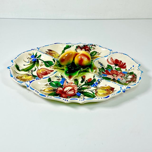 1960s Vintage Majolica Italian Nove Rose Boho Chic Oval Divided Serving Platter With Trompe L’Oeil Peaches Handle For Sale - Image 12 of 14