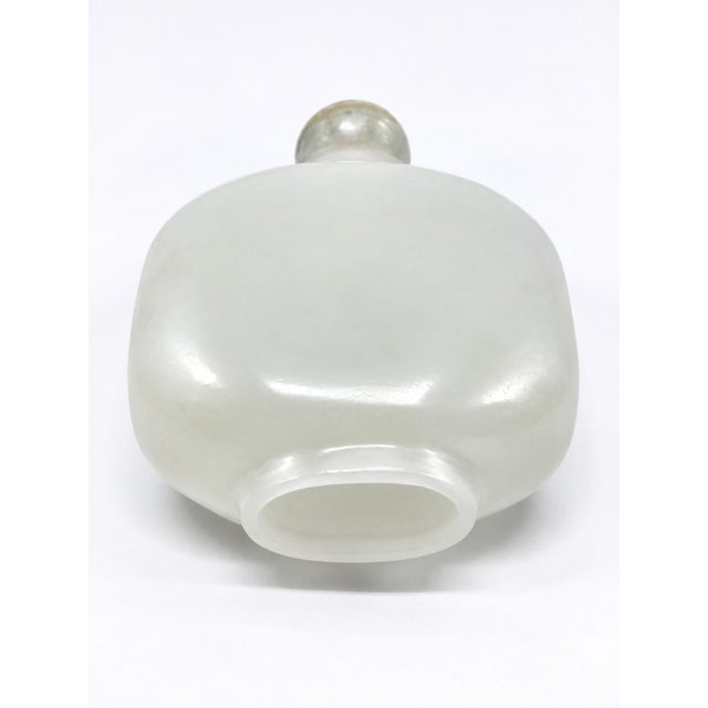 White White Jade Snuff Bottle Hand Carved Minimalist Timeless Ming Style For Sale - Image 8 of 13