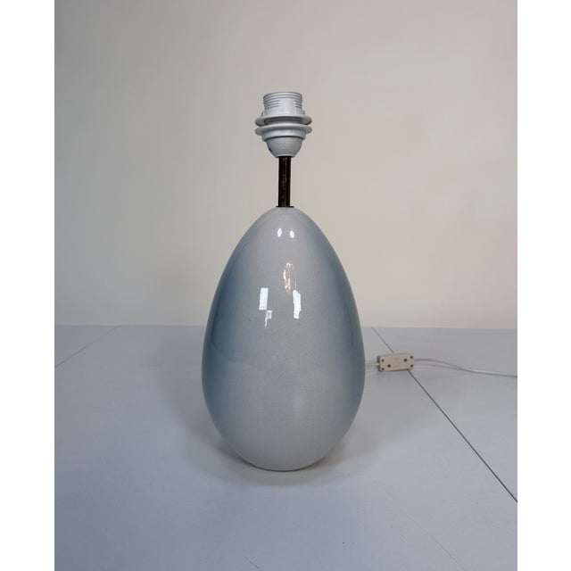 This high-quality ceramic art table lamp was handcrafted during the 1980s at studio 'Giand' of Swedish ceramist Gert...