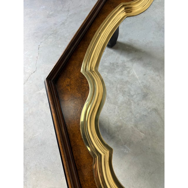 Chinoiserie Baker Furniture Collector’s Edition Chinoiserie Octagonal Coffee Table With Brass & Glass Tray Top For Sale - Image 3 of 12