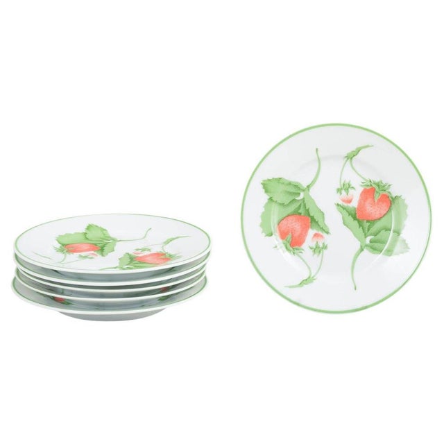 1980s Small Porcelain Fraise Series Plates by Bill Goldsmith for Limoges, 1980s, Set of 6 For Sale - Image 5 of 5