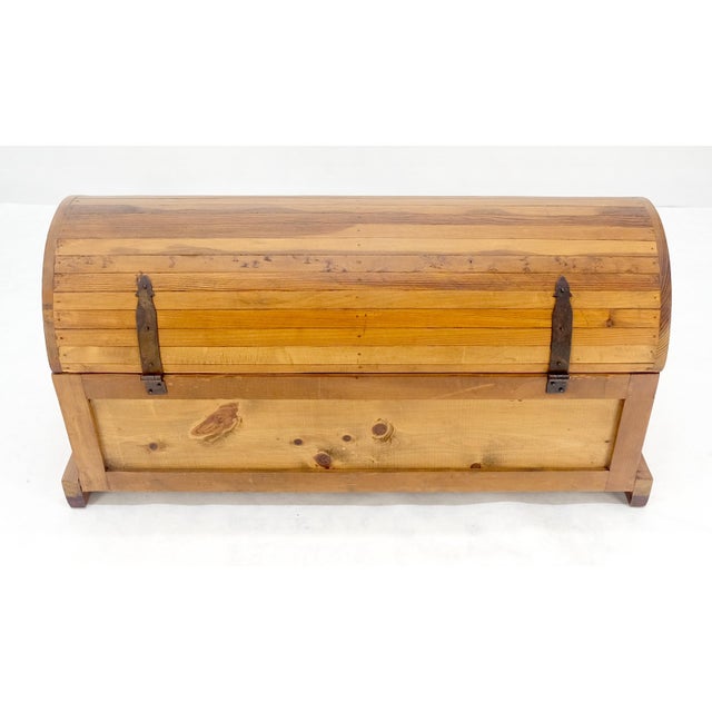 Brown Barrel Shape Top Vintage Pine Wood Trunk Chest MINT For Sale - Image 8 of 17