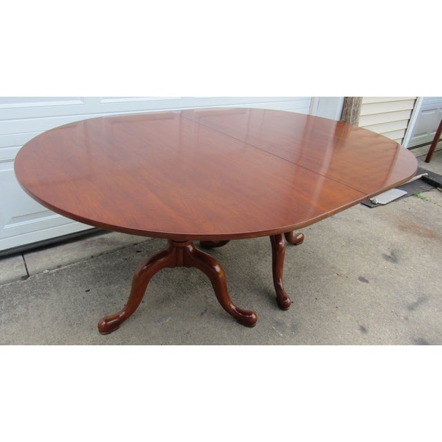 Henkel Harris 1980s Henkel Harris Cherry Dining Room Table Four Leaves Set For Sale - Image 4 of 13