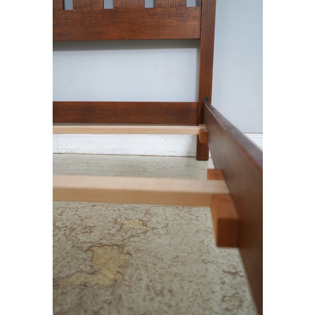 Brown Stickley Harvey Ellis Queen Size Mission Oak Bed For Sale - Image 8 of 17