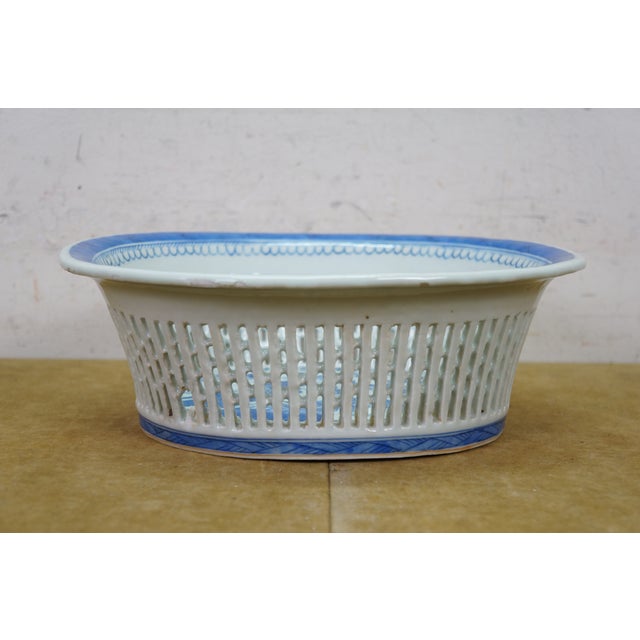 Antique Chinese Export Canton Blue White Reticulated Serving Plate & Basket For Sale - Image 4 of 17