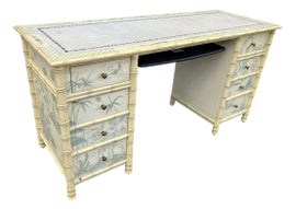 Example of Chinoiserie Furniture