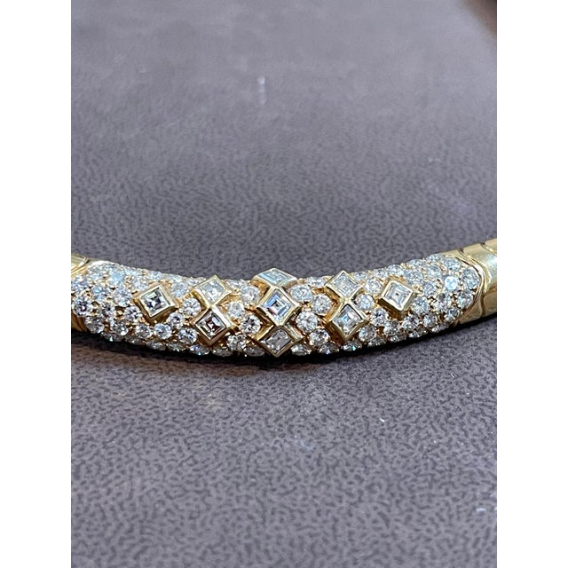 Van Cleef & Arpels 18 Kt Yellow Gold and 5.6 Ct Diamond Collar/Choker Necklace For Sale In New York - Image 6 of 18