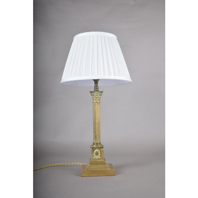 Louis XVI Neoclassical Gilded Brass Fluted Column Table Lamp with Laurel Wreath Relief, Europe, 1930s For Sale - Image 11 of 13