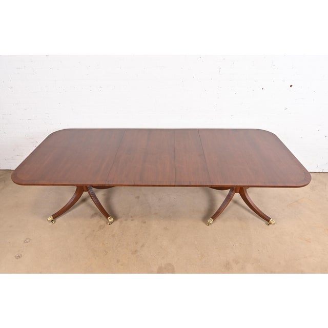 1980s Baker Furniture Style Georgian Banded Mahogany Double Pedestal Extension Dining Table, Newly Refinished For Sale - Image 5 of 12