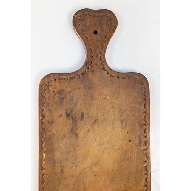 19th Century Primitive Country Chip Carved Maple Cutting Board With Heart For Sale In New York - Image 6 of 10