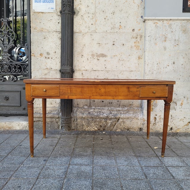 Exquisite and sophisticated Tric Trac table, a French games table, Louis XVI, circa 1800. It is crafted from beautiful...