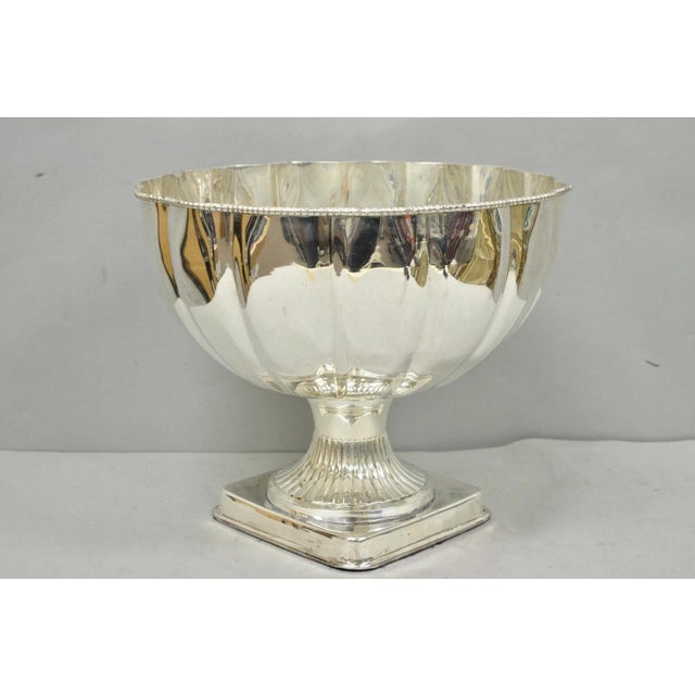Traditional Late 20th Century Regency Style Silver Plated Scalloped Pedestal Punch Bowl Champagne Ice Bucket For Sale - Image 3 of 16