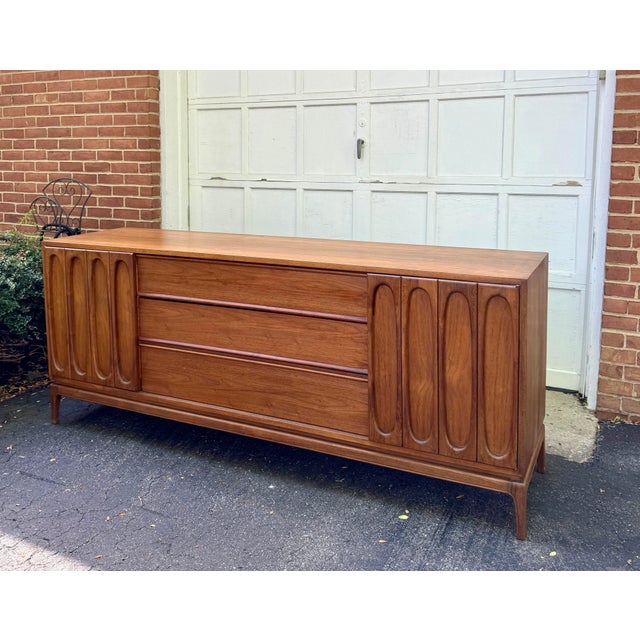 1960s Mid Century Modern Sculptural Walnut Dresser Credenza For Sale - Image 10 of 10