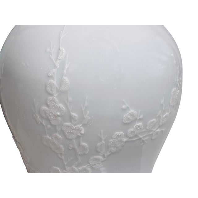 White Monochrome Round Relief Floral Motif Ceramic General Temple Jar For Sale - Image 13 of 14
