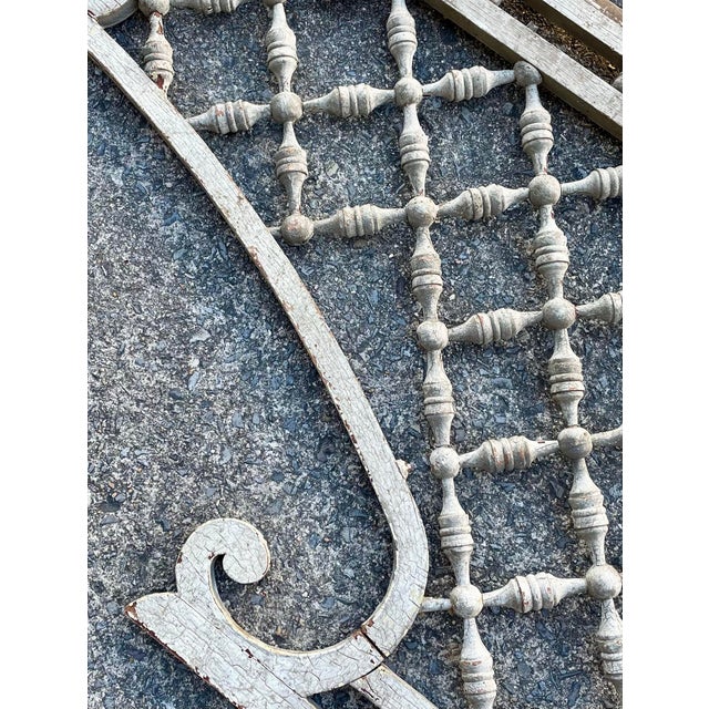 19 C Victorian Stick and Ball Gingerbread Fretwork Archway Architectural Salvage White Paint For Sale - Image 4 of 12