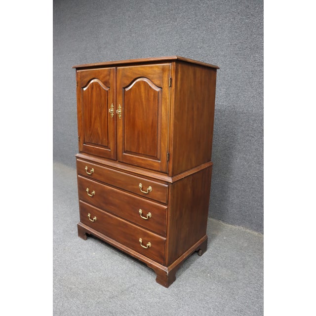 Henkel Harris Mahogany Linen Press Cabinet For Sale In Philadelphia - Image 6 of 13