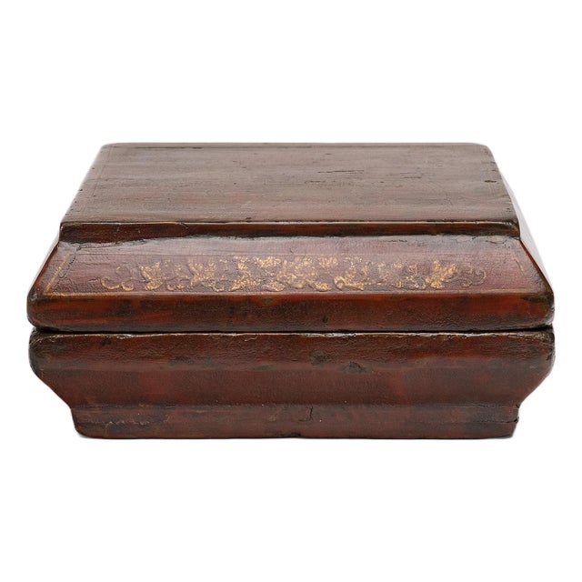 Chinese Painted Snack Box With Deer & Lingzhi, C. 1850 For Sale