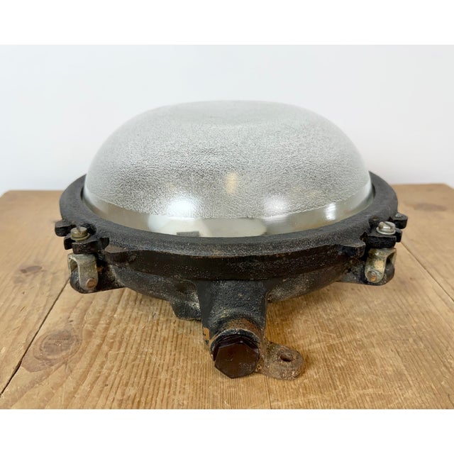 Industrial Black Cast Iron Ceiling Light from Elektrosvit, 1960s For Sale - Image 4 of 15