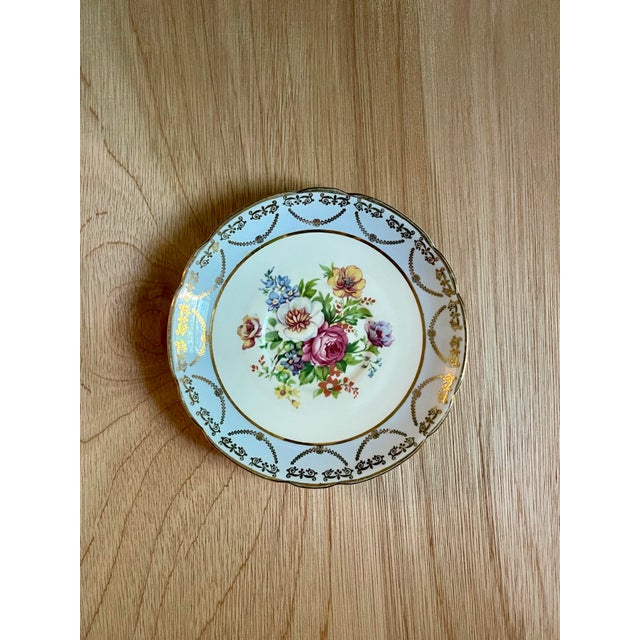 Traditional Regency Bouquet Pale Blue Edged Plate For Sale - Image 3 of 5