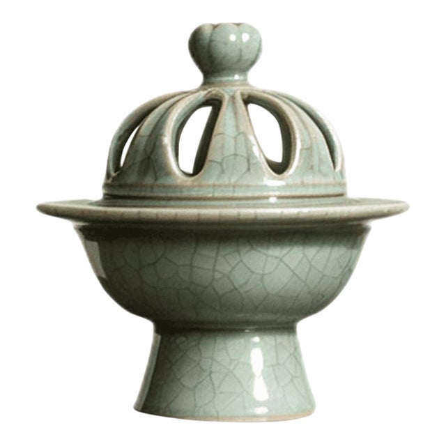 Chinese Ceramic Censer,Guan Ware Crackle Glaze Celadon Glaze Porcelain Incense Burner For Sale