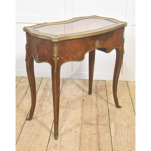 French Gilt-Bronze Mounted Bijouterie Table For Sale - Image 13 of 14