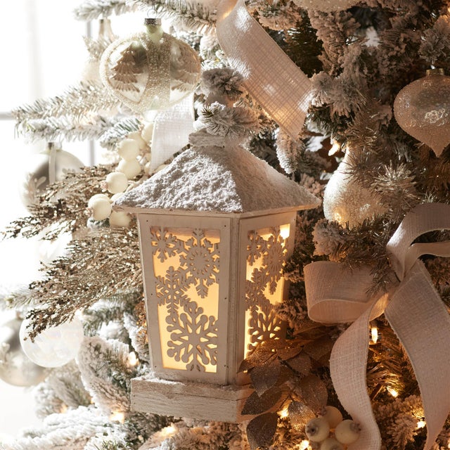 Kenneth Ludwig Chicago LED Winter Lantern 16.5"H For Sale - Image 4 of 4
