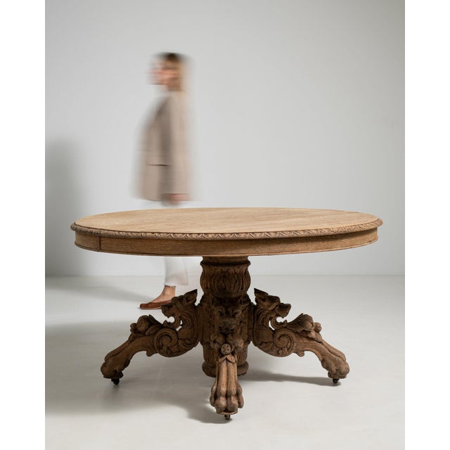 19th Century France Rich Walnut Brown Carved Walnut Round Pedestal Table For Sale - Image 10 of 11