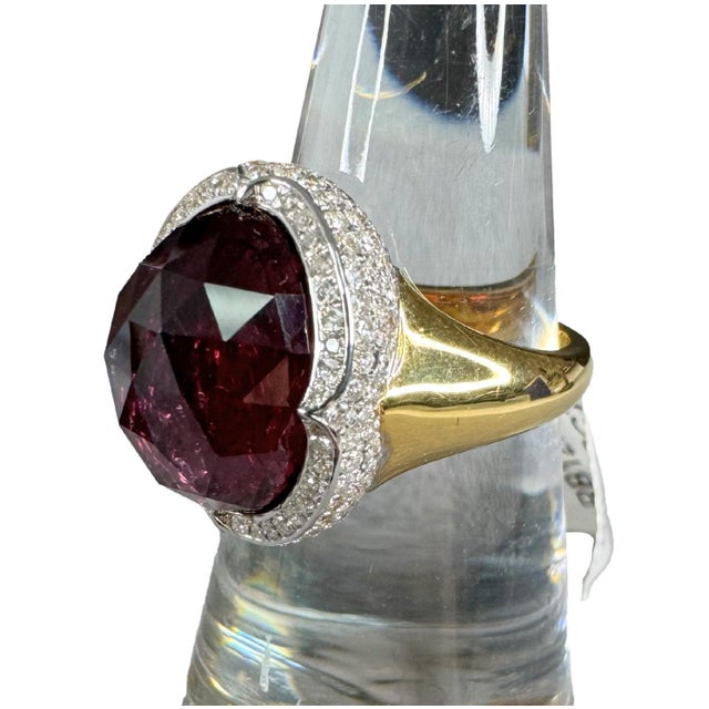 12.78 CTW Oval Ruby and Diamond Cocktail Ring in 18k Yellow Gold, Size 6 For Sale In Washington DC - Image 6 of 7