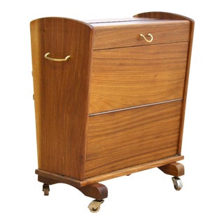 1960s Mid Century Bar Cart Enclosed Portable Drinks Cart For Sale