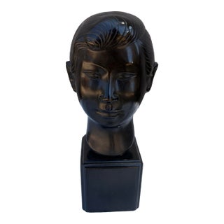 Mid-Century Modernist Patinated Bronze Bust of a Vietnamese Woman by Nguyen Thanh Le (Saigon, C. 1950s/1960s) For Sale