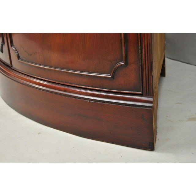Vintage Morganton Duncan Phyfe Mahogany Bow Front Corner China Cabinet Curio For Sale - Image 10 of 17