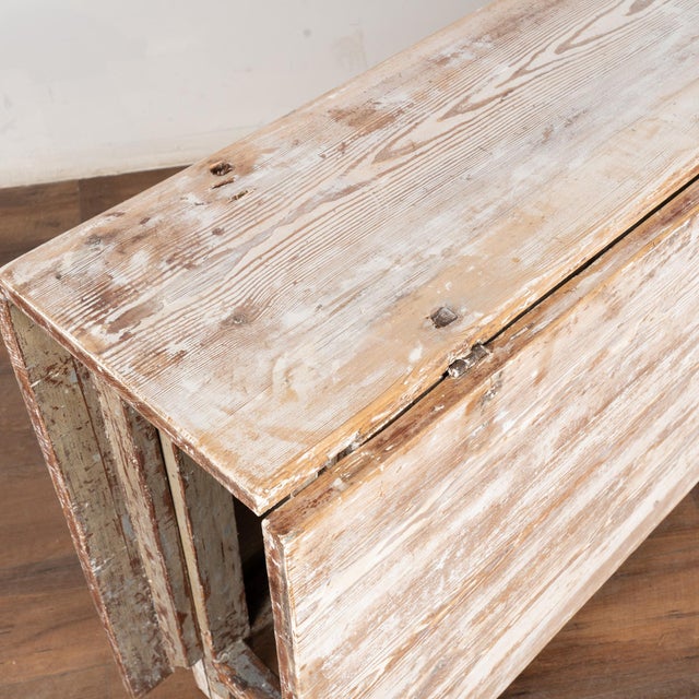 Early 19th Century Early 19th Century White Pine Gate Leg Drop Leaf Table From Sweden For Sale - Image 5 of 12