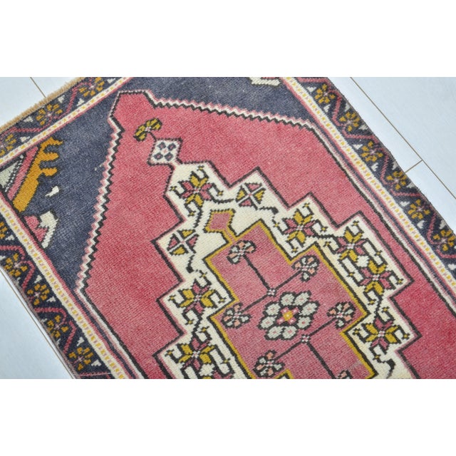 Turkish 1960s Red Small Oushak Area Rug For Sale - Image 3 of 5