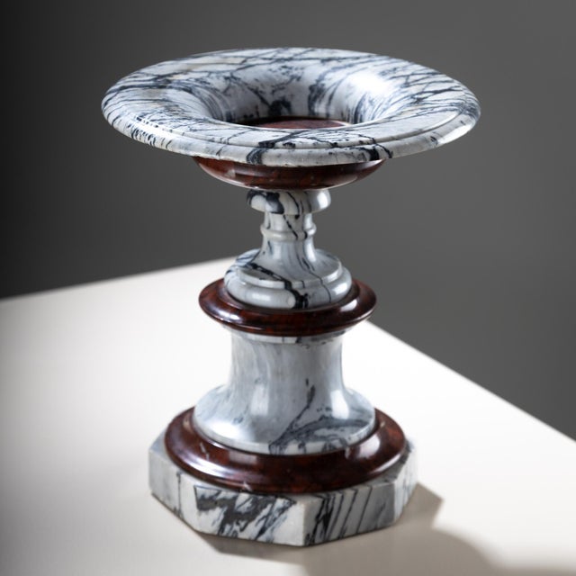 Neoclassical 19th Century Pair of Marble Tazzas, Italy For Sale - Image 3 of 18