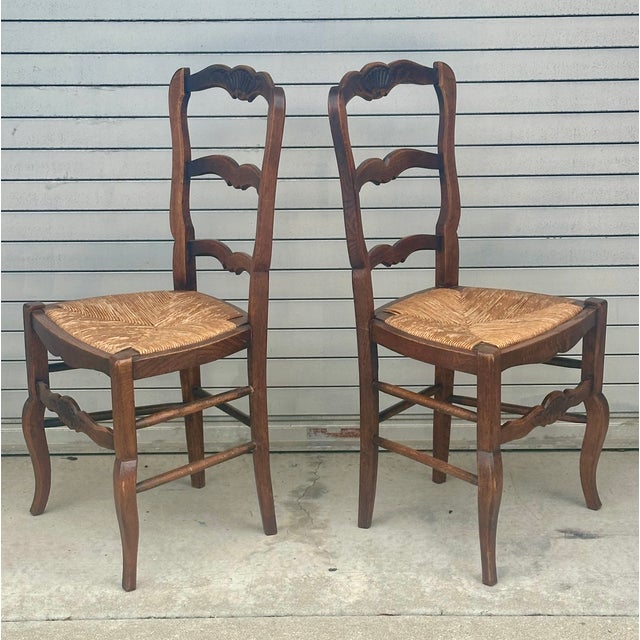 1920s Pair of French Provincial Louis XV Style Oak Side Chairs, Circa 1920. For Sale - Image 5 of 11