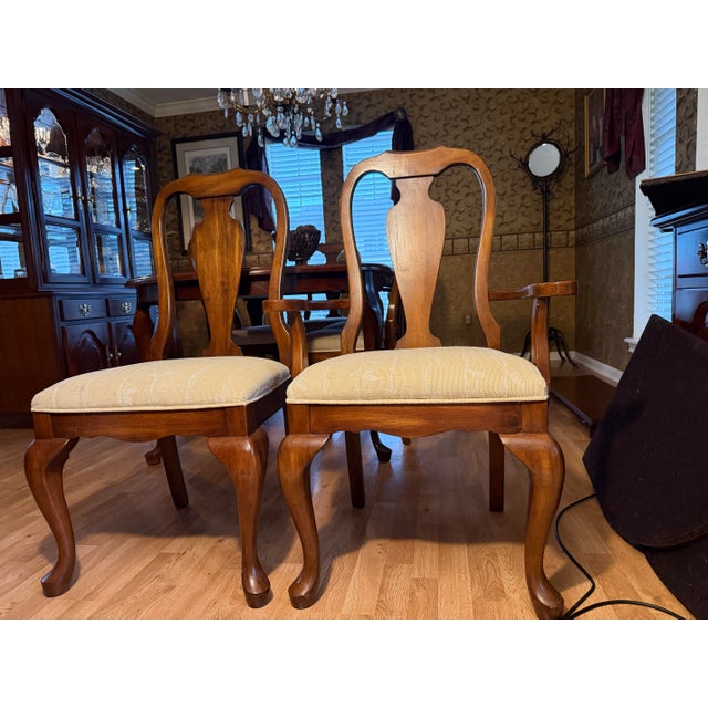 Chestnut 1980s Cherry Dining Table With 6 Chairs, Two Leaves & Custom Table Pads For Sale - Image 8 of 12
