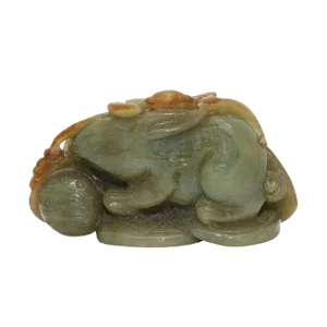 Chinese Yellow Green Lucky Zodiac Jade Rabbit on Coin Pendant Figure