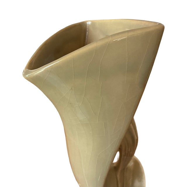 Roseville Pottery 1952 Roseville Mayfair 1004-9 Sculptural Art Pottery Vase in Warm Taupe Glaze For Sale - Image 4 of 7