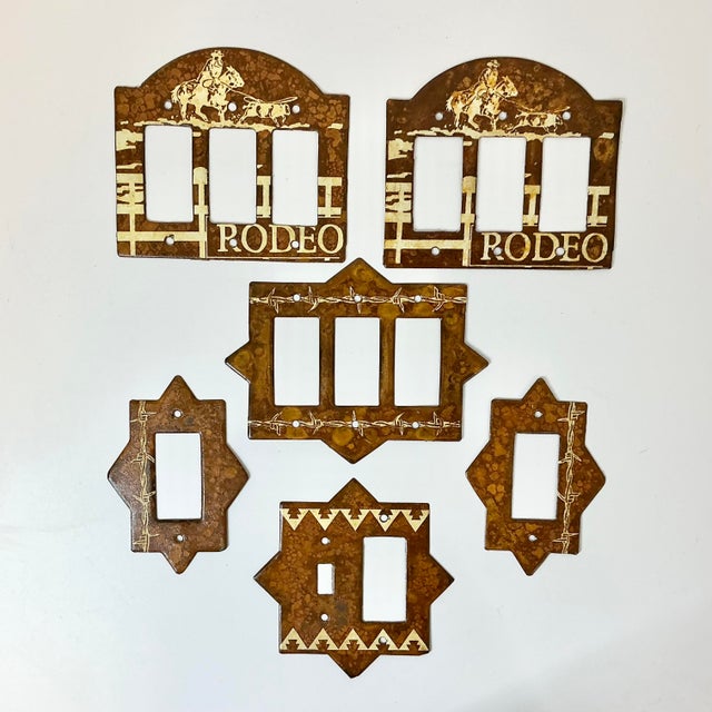 American 1980s Vintage Southwestern Americana Themed Light Switch and Socket Covers - Set of 6 For Sale - Image 3 of 10