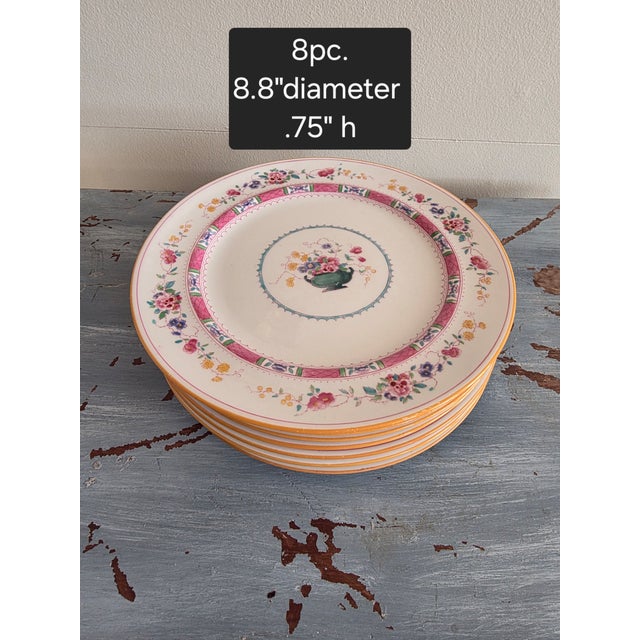 Traditional Urn Pattern Royal Doulton Plates